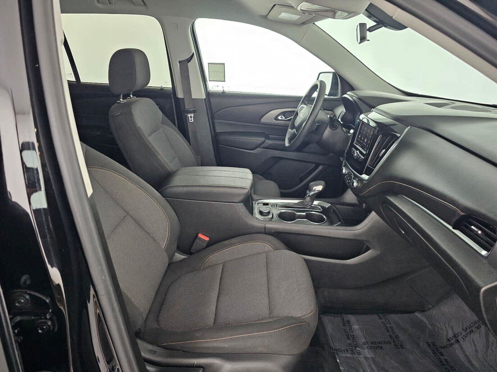 Used 2021 Chevrolet Traverse LS w/ LPO, Cargo Package FWD image 10