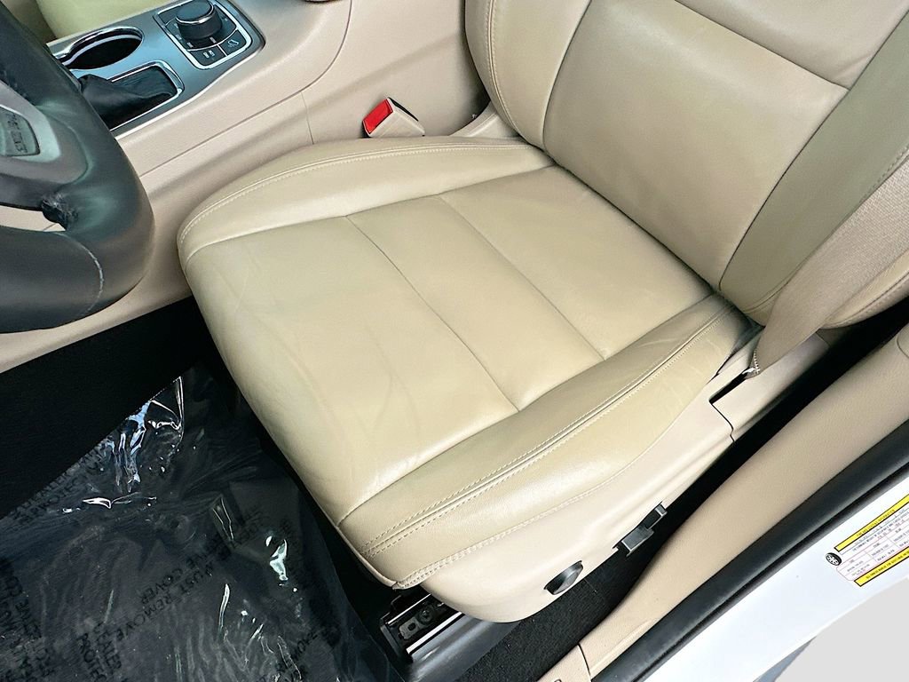 Used 2021 Jeep Grand Cherokee Limited image 19