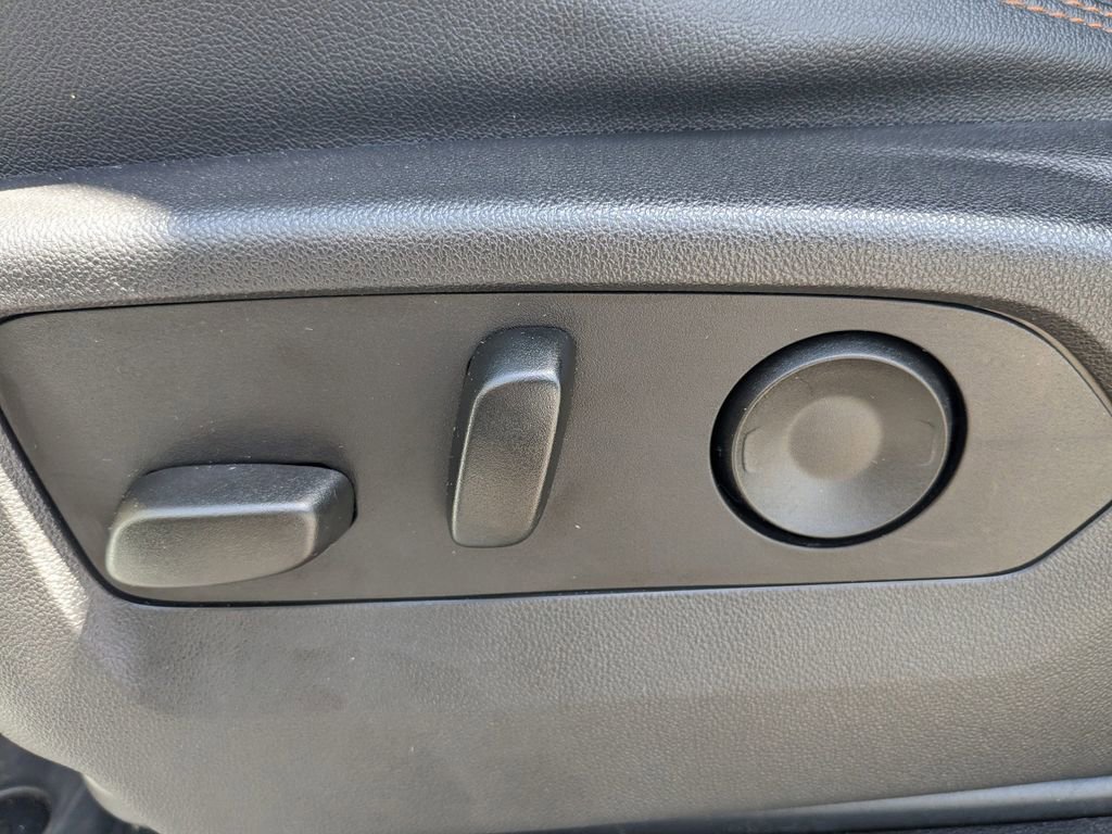 Used 2023 GMC Sierra 1500 AT4 w/ AT4 Premium Package image 20