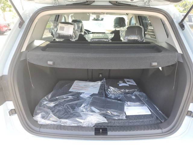 New 2026 Volkswagen Taos SEL AWD/4WD image 9