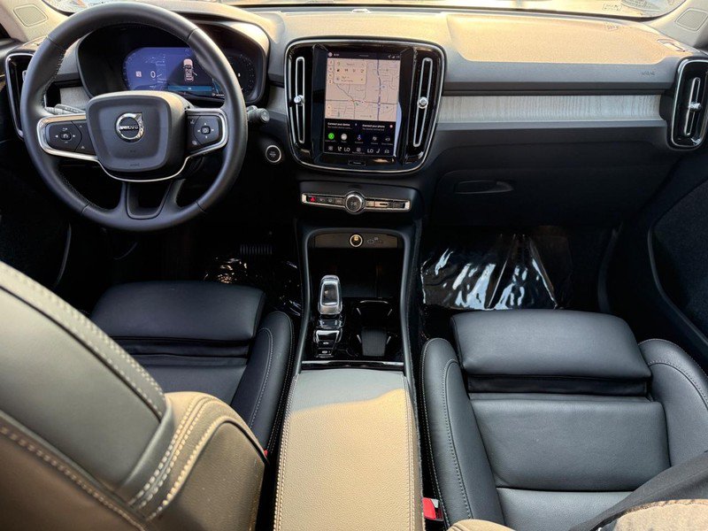 Used 2026 Volvo XC40 B5 Plus AWD/4WD image 12