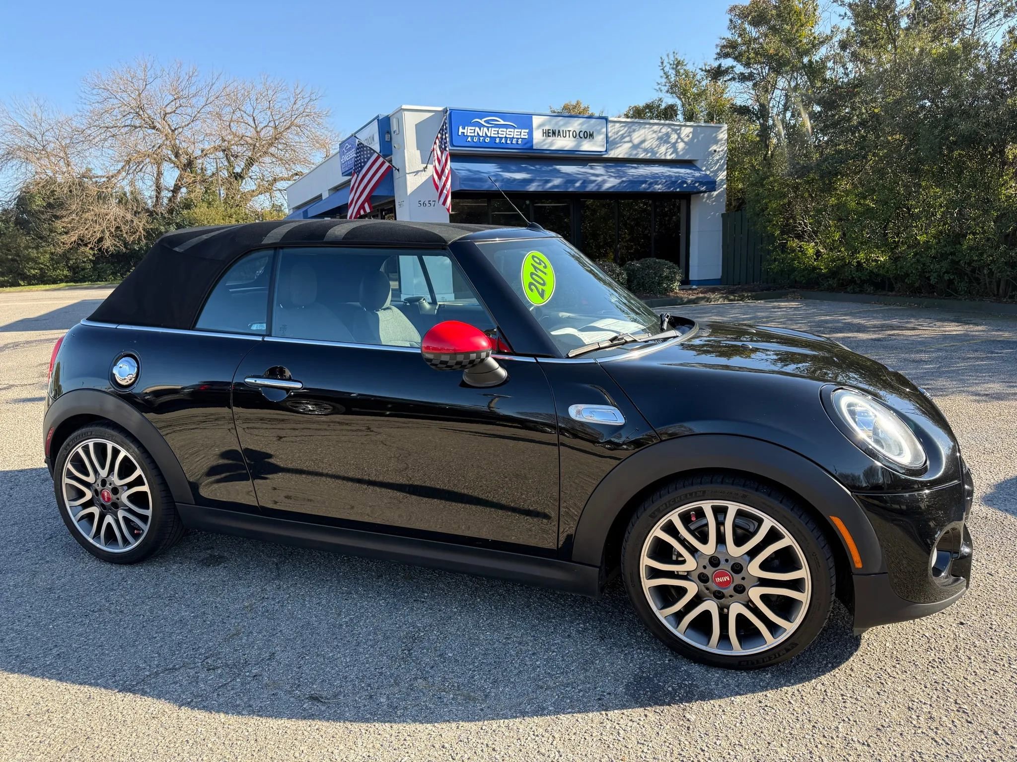 Used 2019 MINI Cooper S image 9