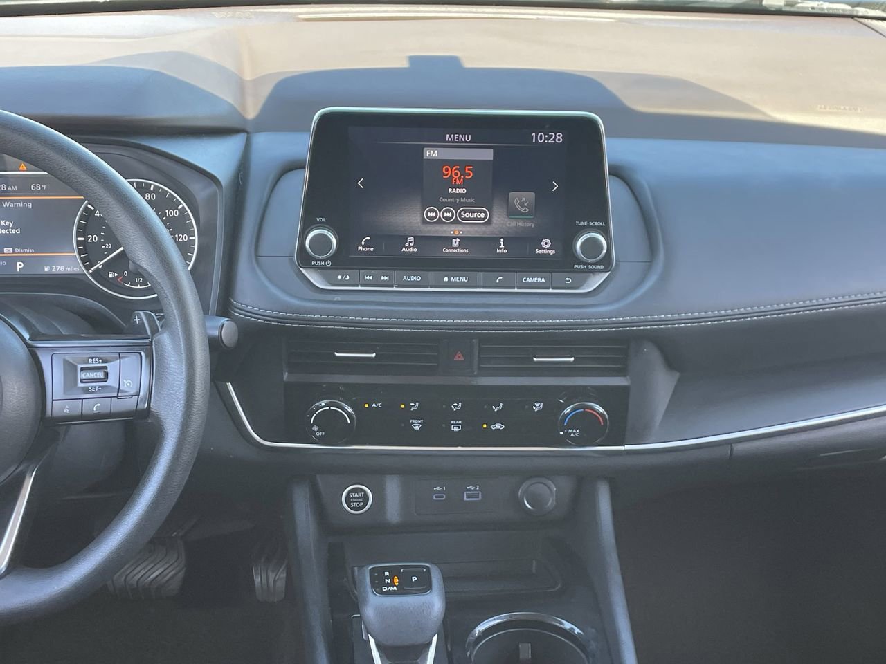 Used 2023 Nissan Rogue S image 16