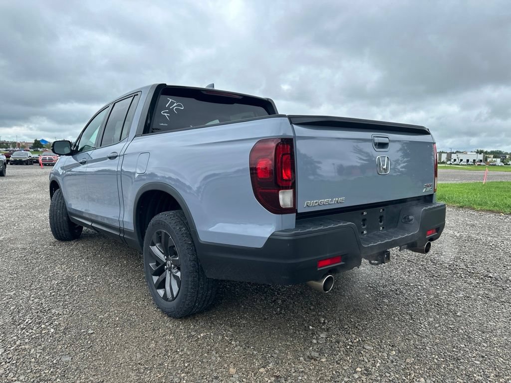 Used 2023 Honda Ridgeline Sport image 7