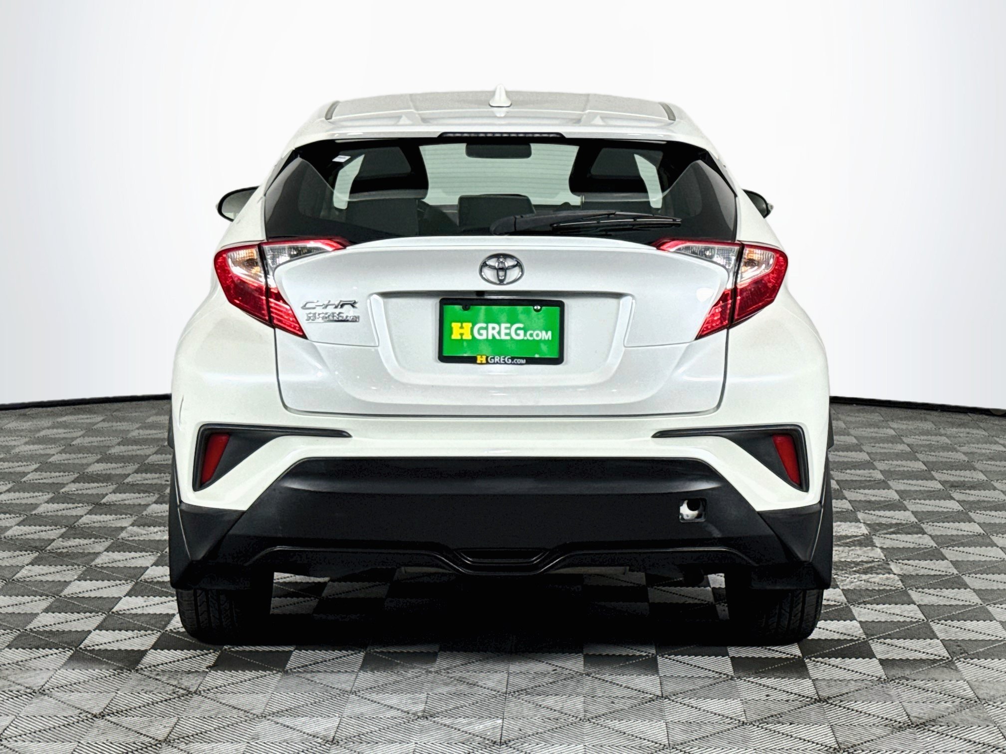 Used 2020 Toyota C-HR LE FWD image 7
