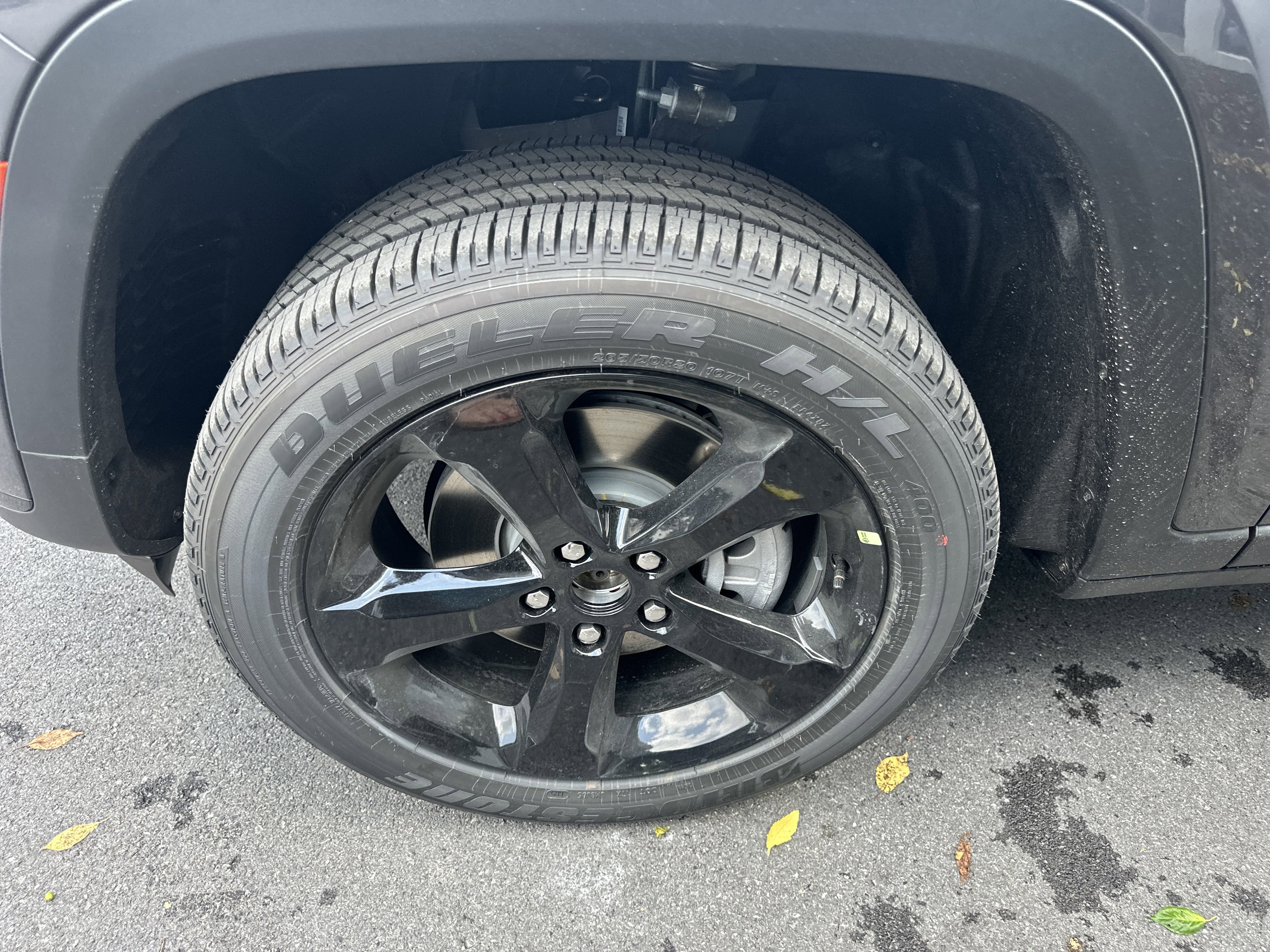 New 2025 Jeep Grand Cherokee L Altitude image 11