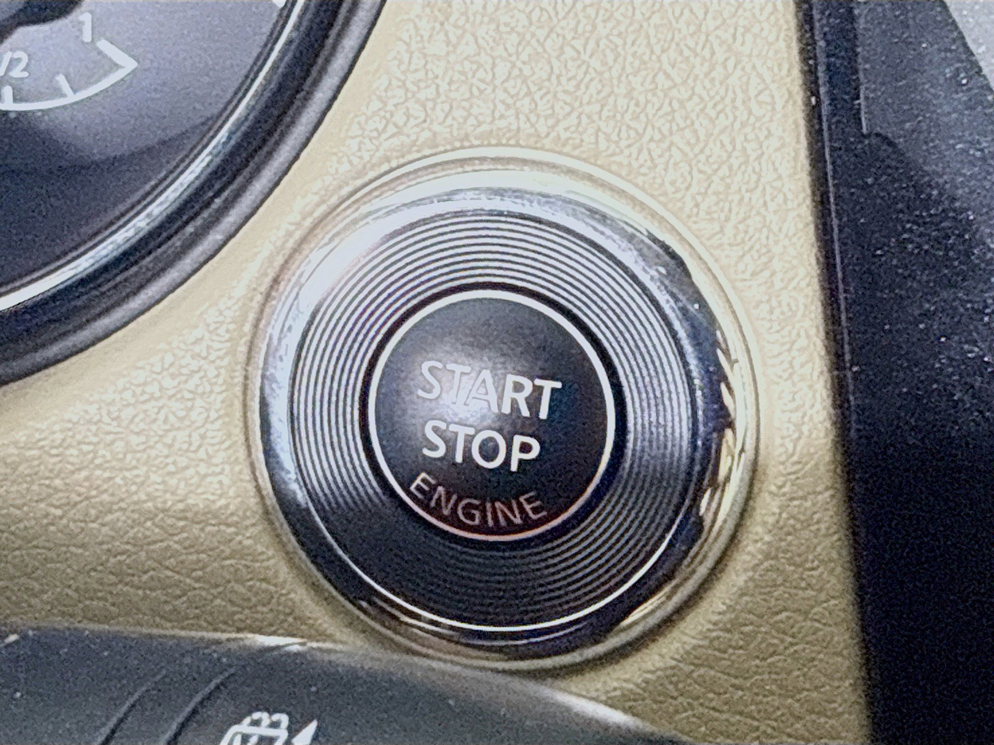 Used 2019 Nissan Rogue SV w/ Premium Package image 21