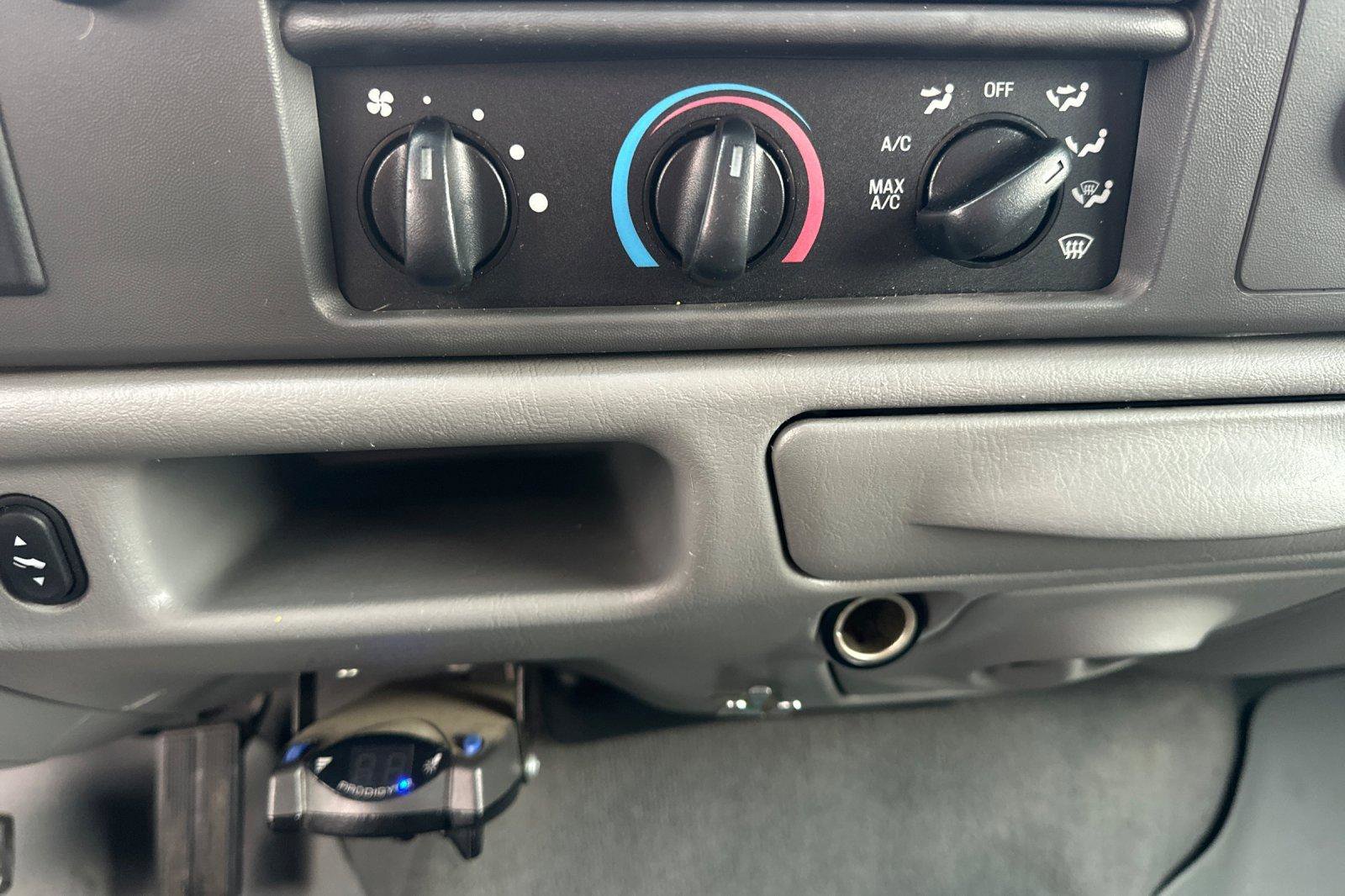 Used 2002 Ford F350 XL image 24