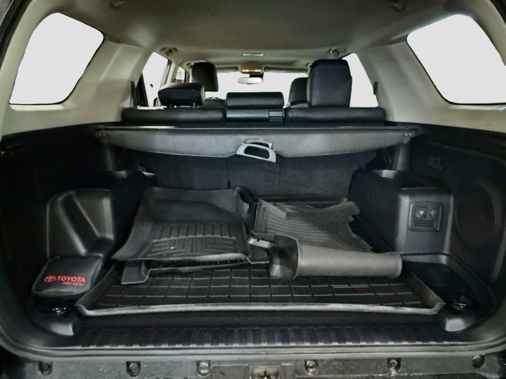 Used 2023 Toyota 4Runner Limited AWD/4WD image 31