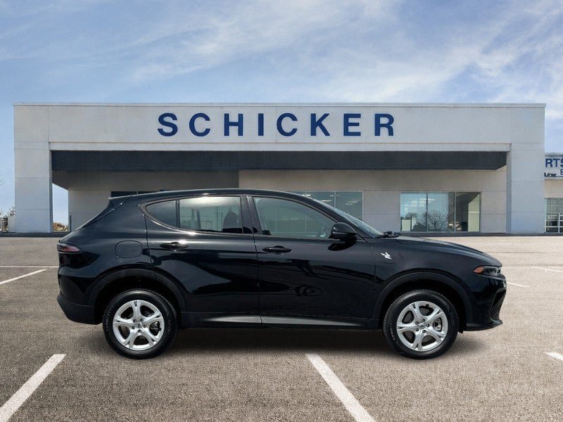 Used 2024 Dodge Hornet GT w/ Cold Weather Group AWD/4WD image 2