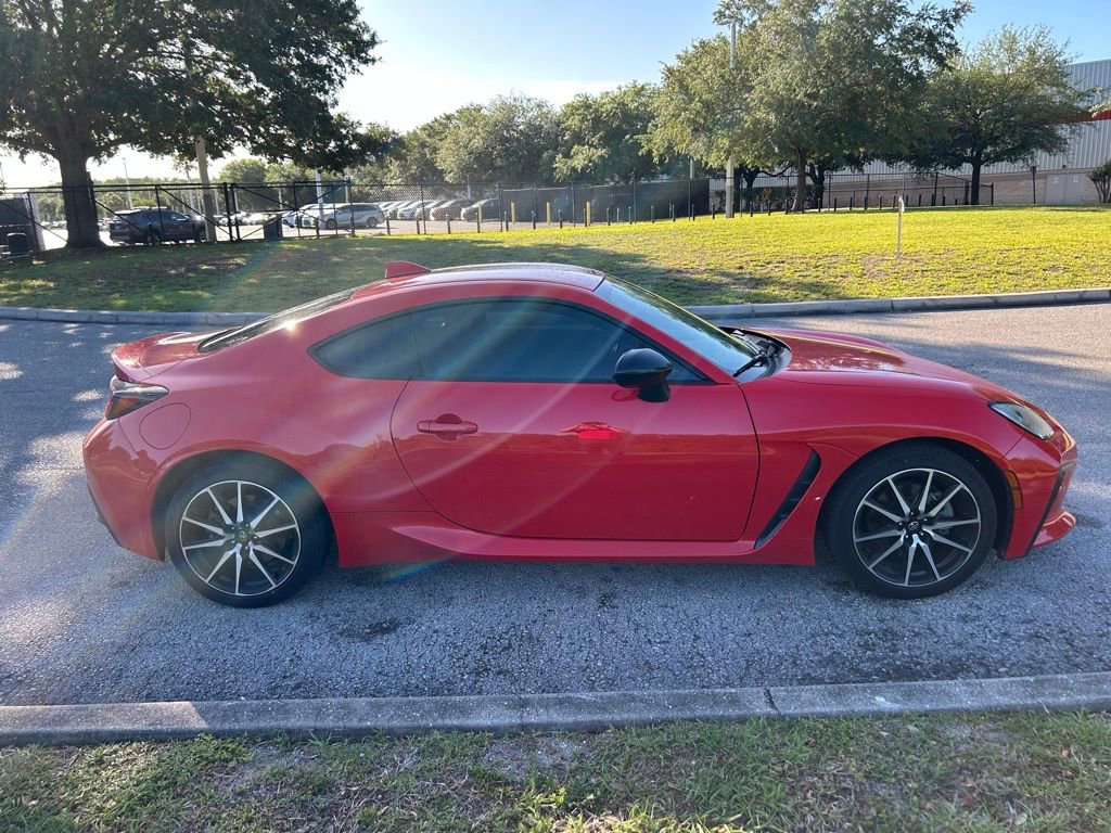 Used 2022 Toyota GR86 image 6