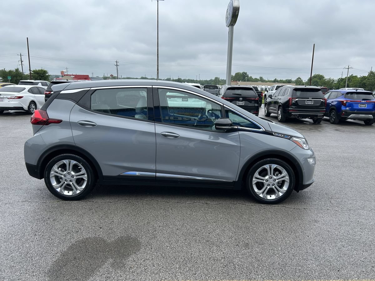 Used 2021 Chevrolet Bolt LT FWD image 3