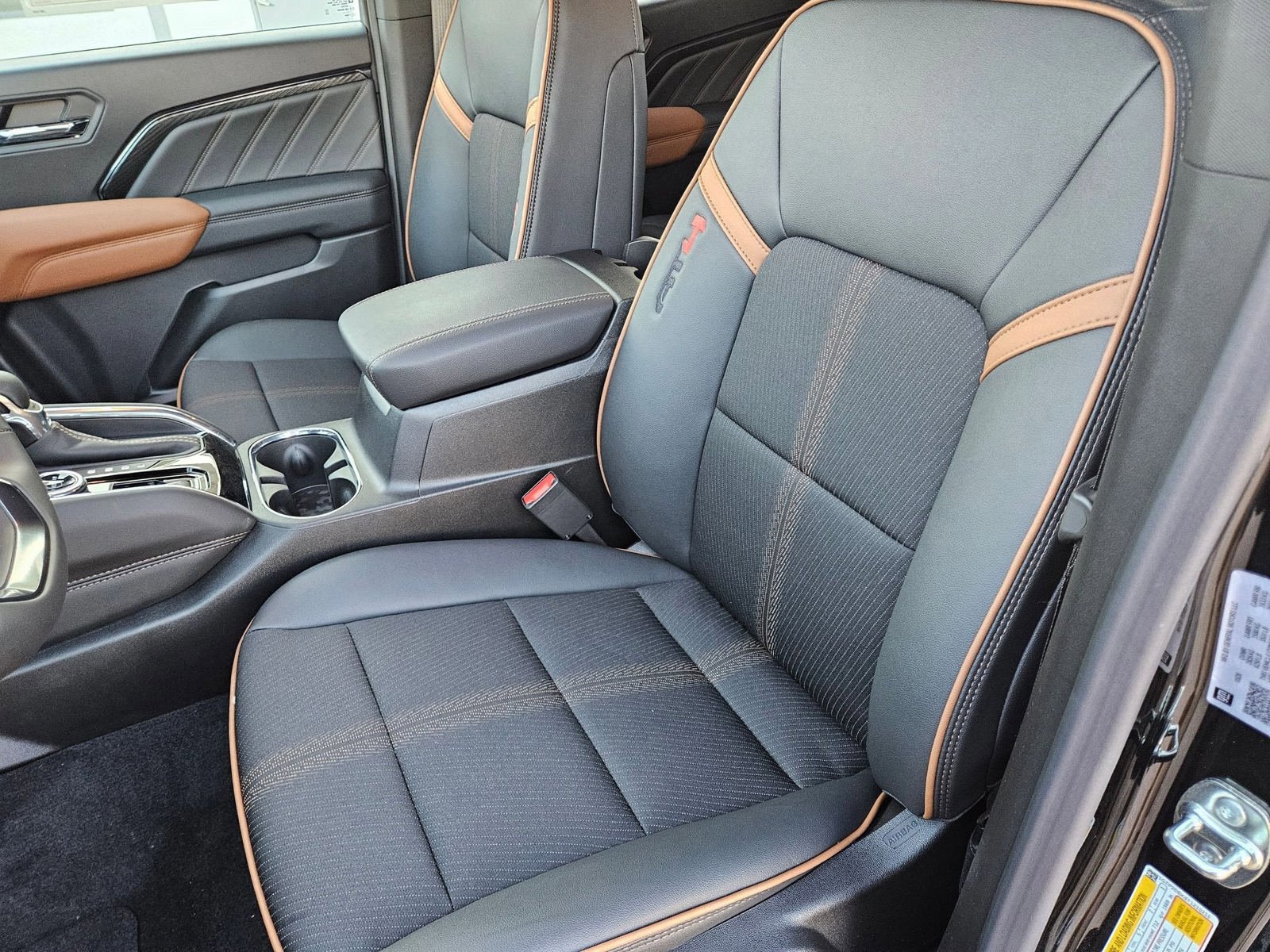 New 2026 GMC Canyon AT4 AWD/4WD image 22