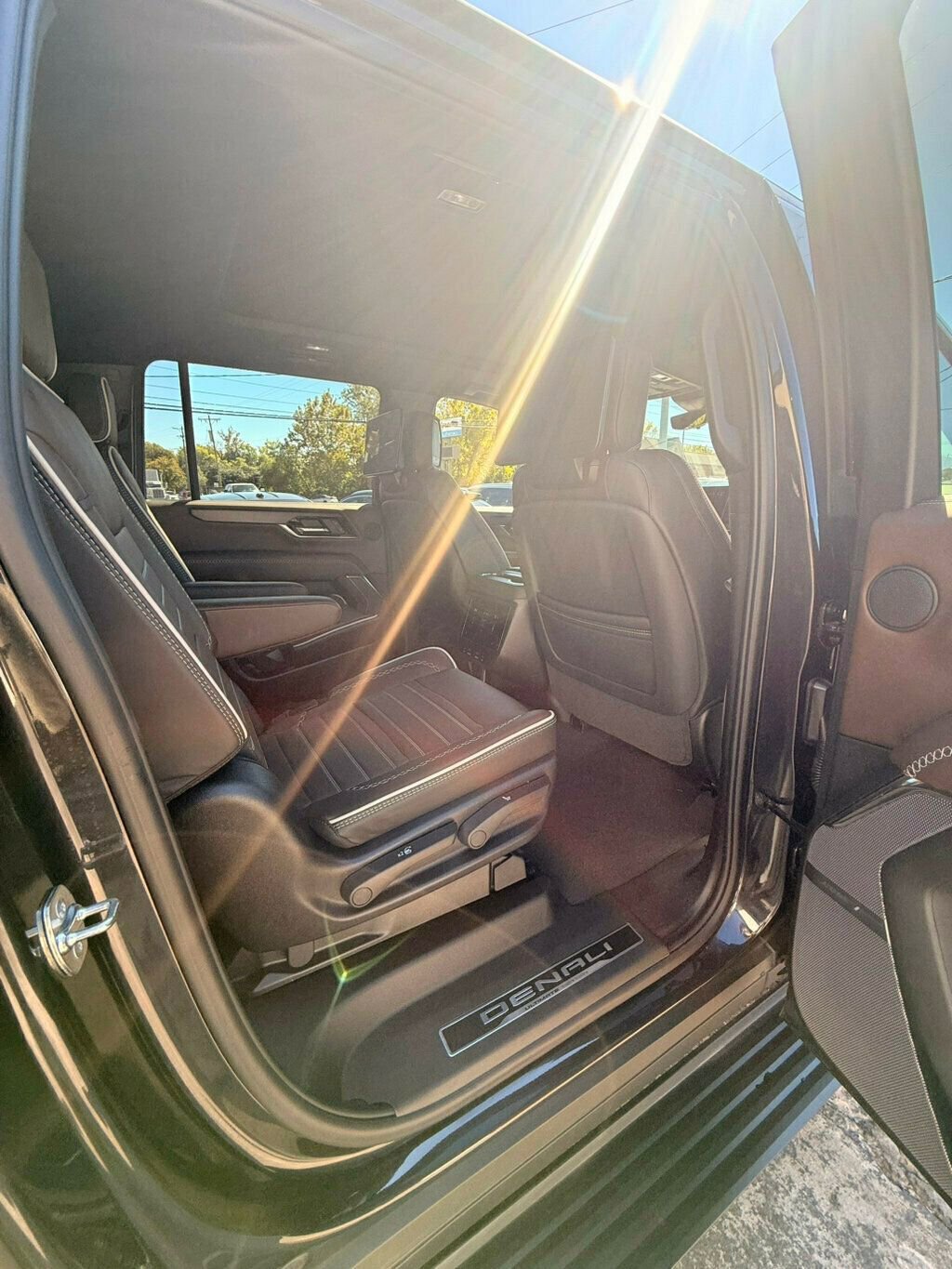 Used 2025 GMC Yukon XL Denali Ultimate image 20
