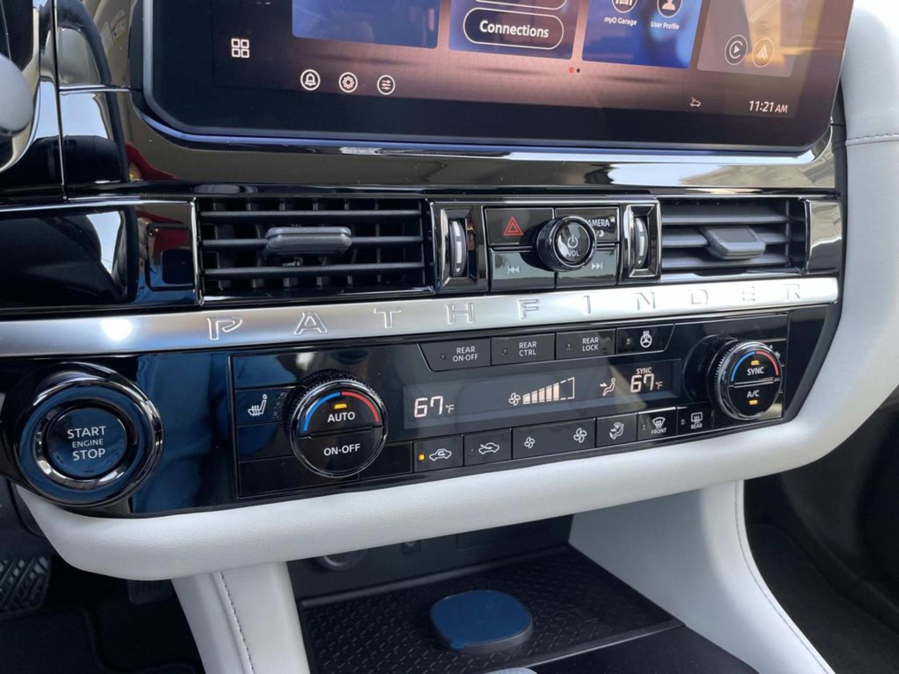 New 2026 Nissan Pathfinder SL FWD image 27