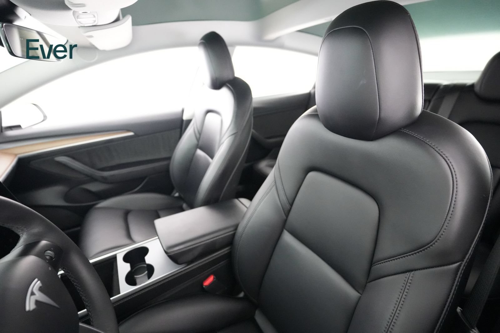 Used 2023 Tesla Model 3 Standard Range RWD image 4