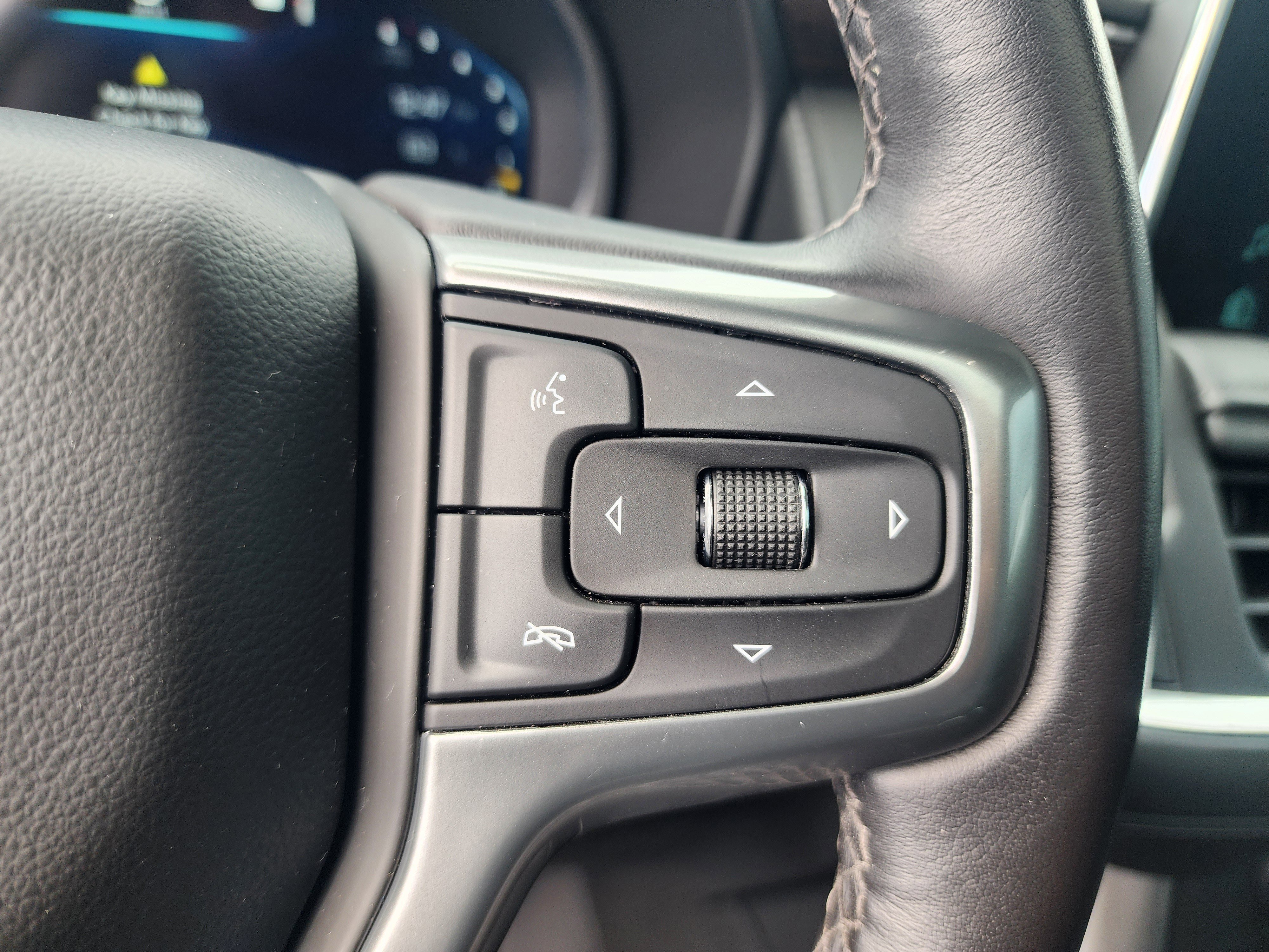 Used 2022 Chevrolet Tahoe Z71 w/ Z71 Off-Road Package image 30