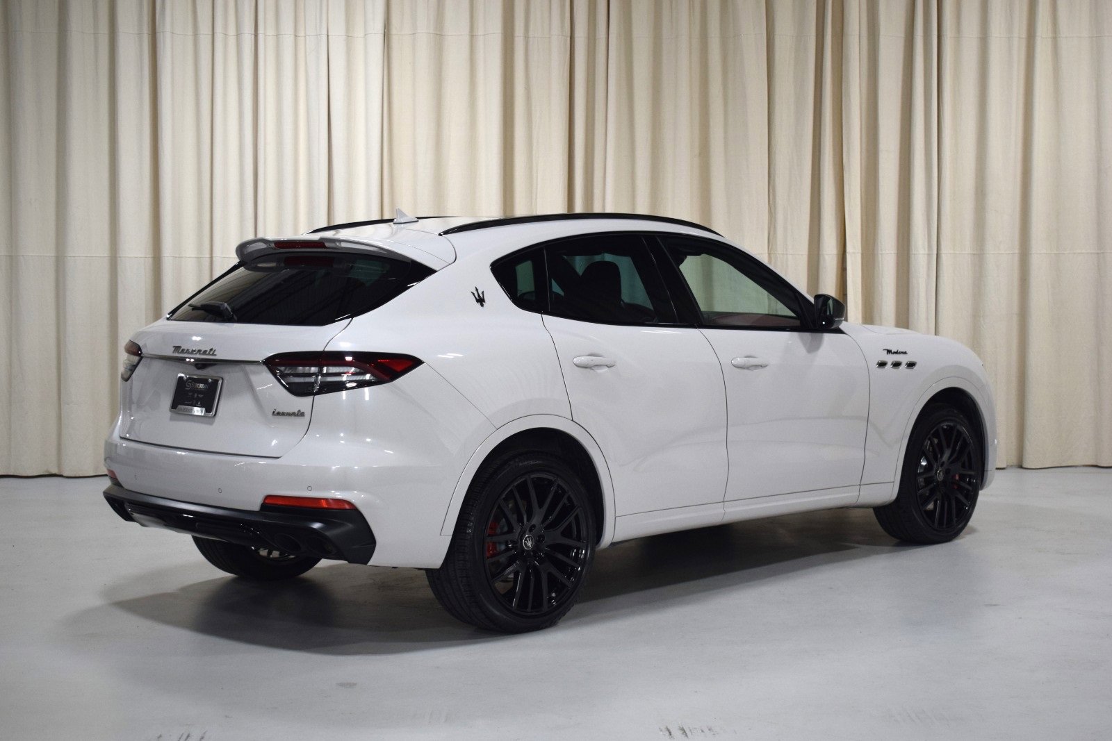 Certified 2022 Maserati Levante Modena image 10