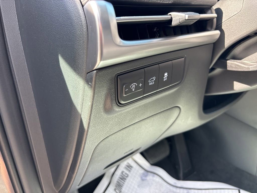 Certified 2025 Hyundai Tucson SEL AWD/4WD image 16