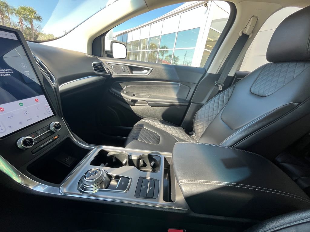 Used 2024 Ford Edge Titanium image 16