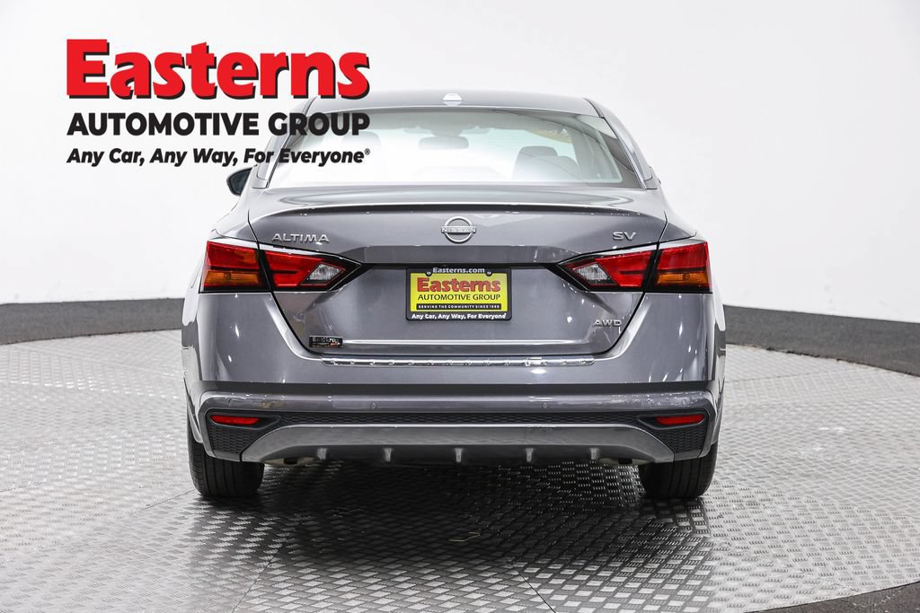 Used 2023 Nissan Altima 2.5 SV AWD/4WD image 6