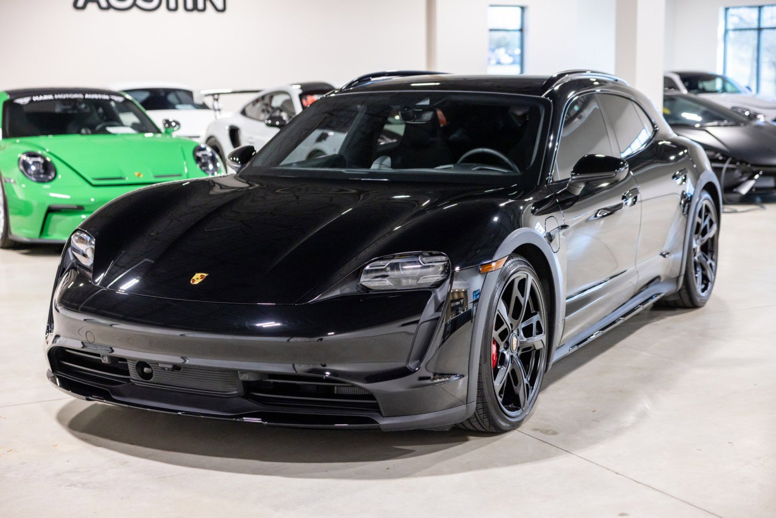 Used 2024 Porsche Taycan 4S image 12