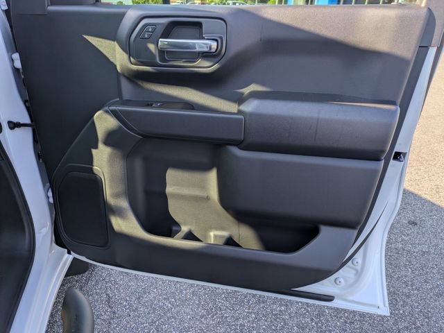 New 2026 Chevrolet Silverado 1500 Custom w/ Turbomax Blackout Package AWD/4WD image 31
