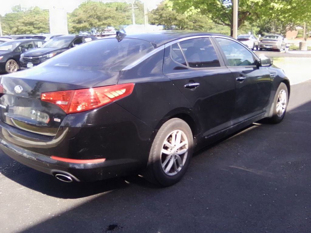 Used 2013 Kia Optima LX FWD image 4