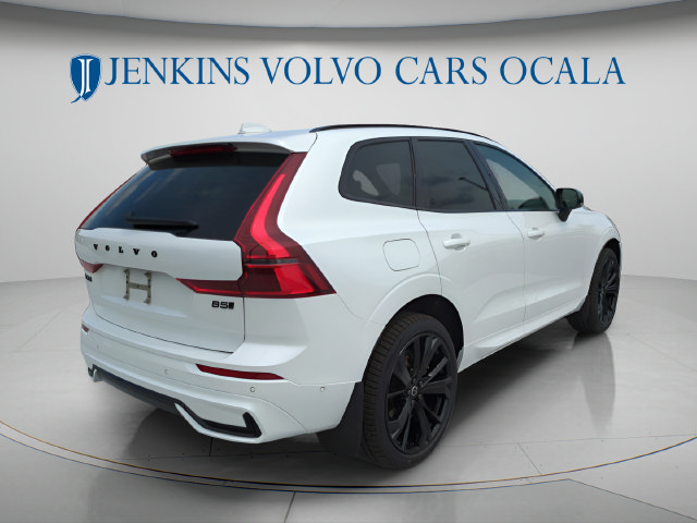 New 2026 Volvo XC60 B5 Ultra w/ Climate Package AWD/4WD image 3