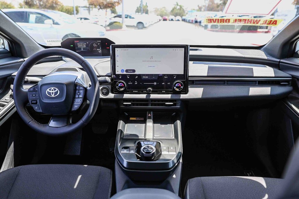 Certified 2026 Toyota C-HR AWD/4WD image 2