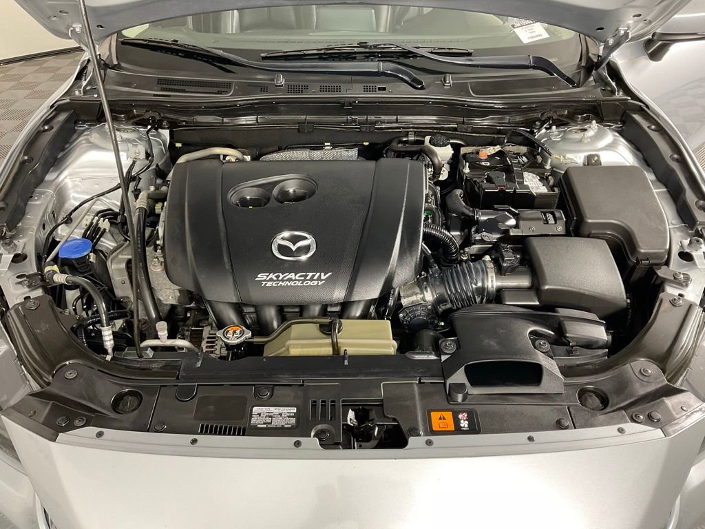 Used 2018 MAZDA MAZDA3 Touring FWD image 9