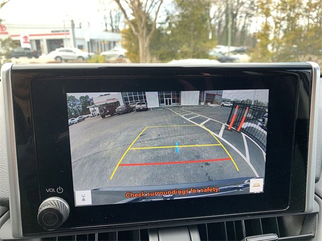 Used 2025 Toyota RAV4 XLE image 22