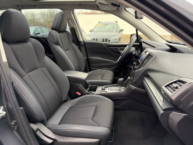 Used 2023 Subaru Forester Premium image 24