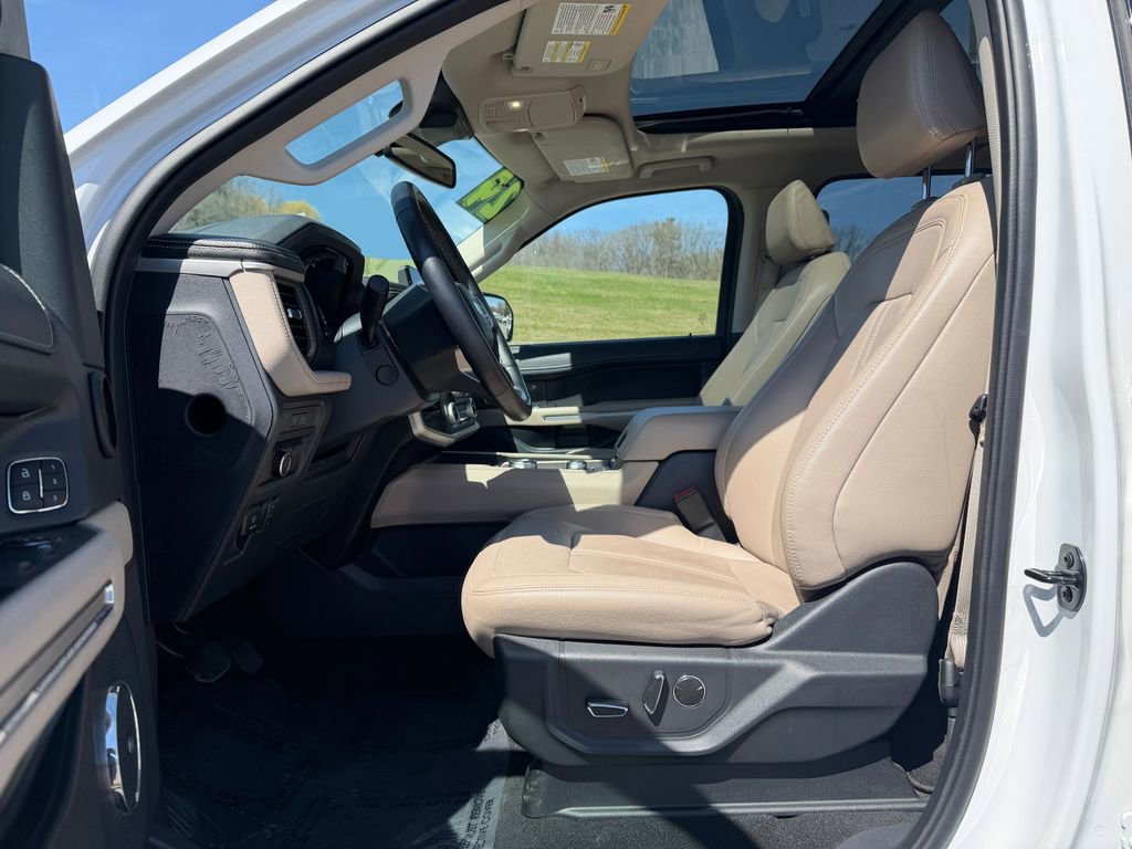 Used 2024 Ford Expedition Limited image 20