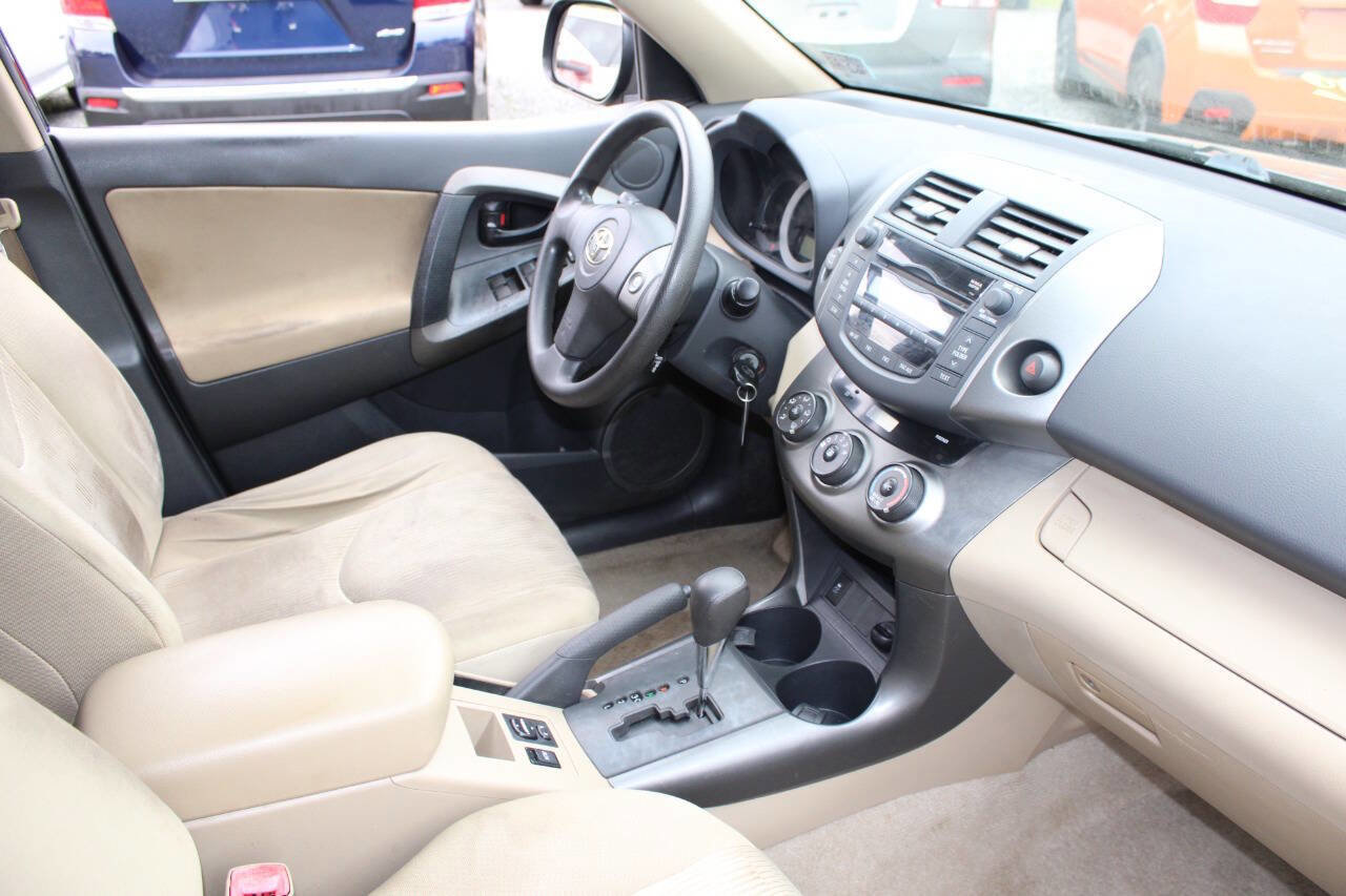 Used 2011 Toyota RAV4 4WD w/ Base L4 Extra Value Pkg image 12