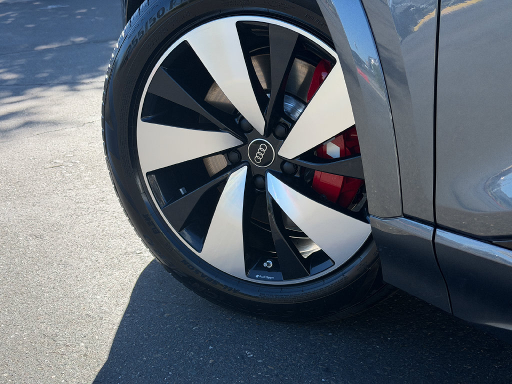 New 2027 Audi SQ6 e-tron Premium Plus AWD/4WD image 8
