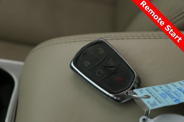 Used 2015 Cadillac SRX Luxury w/ Driver Awareness Package image 3