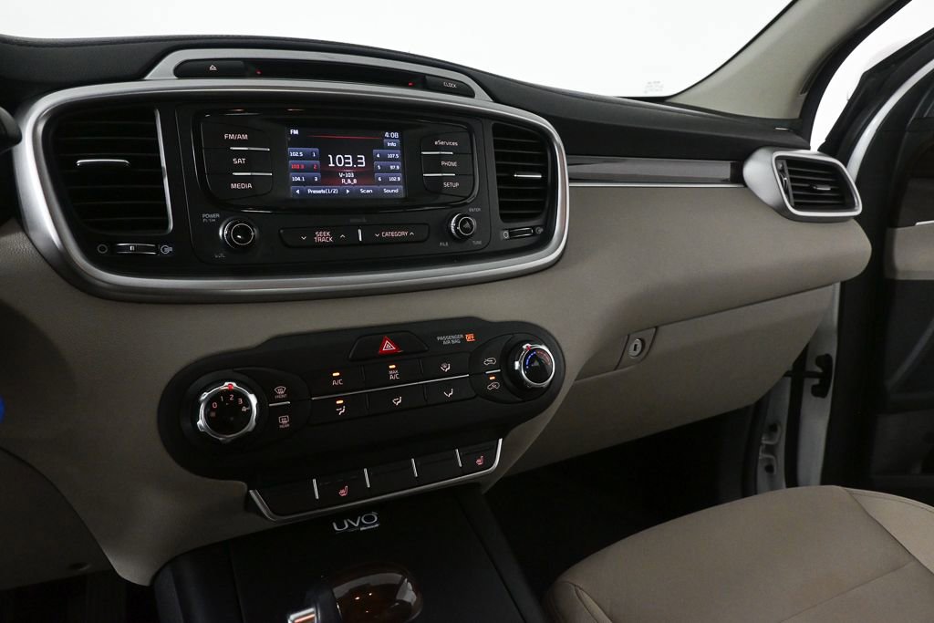 Used 2016 Kia Sorento FWD w/ LX Convenience Package image 12