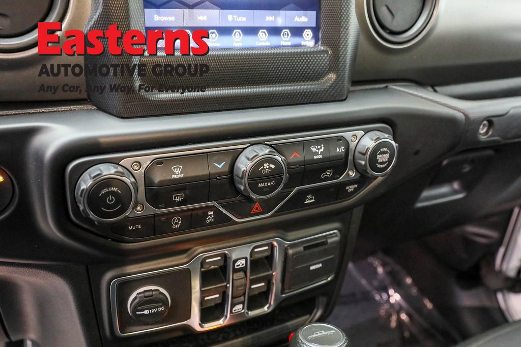 Used 2023 Jeep Gladiator Sport image 19