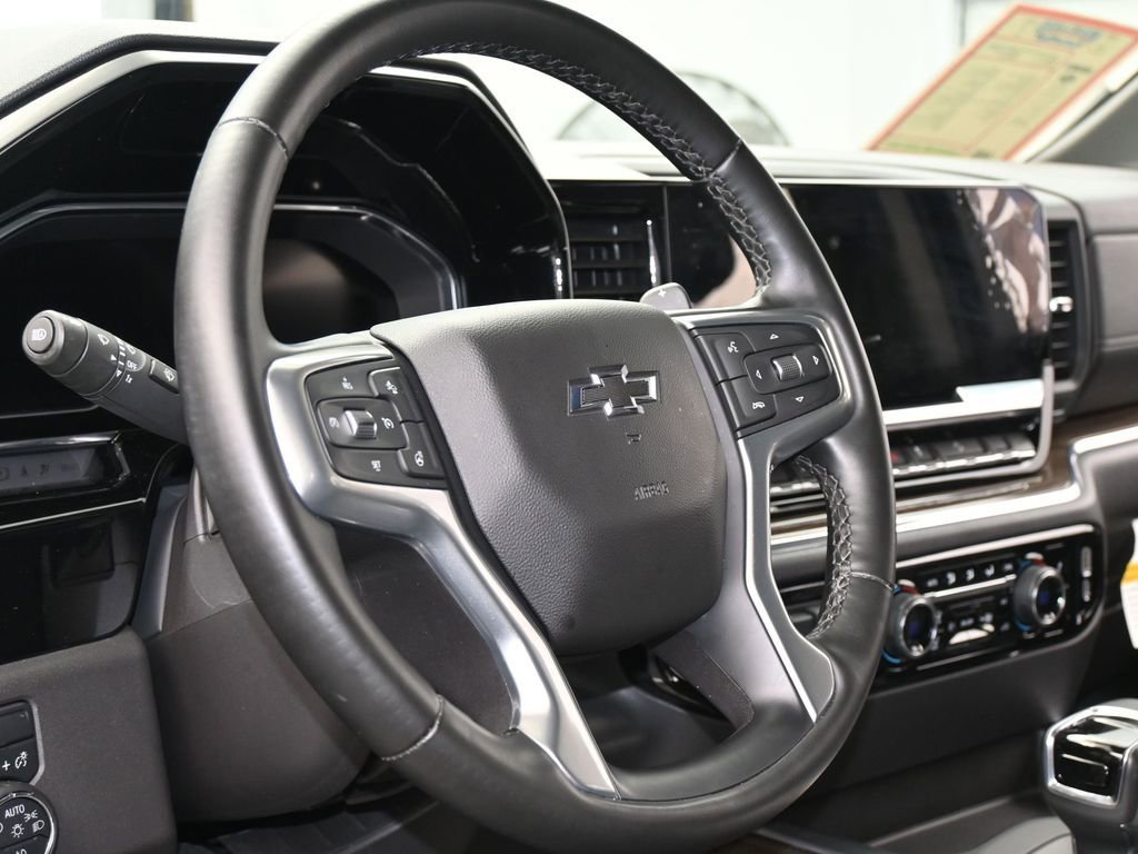 Used 2024 Chevrolet Silverado 1500 LT Trail Boss w/ Convenience Package II image 14