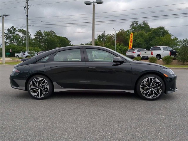 Certified 2023 Hyundai Ioniq 6 Limited w/ Cargo Package image 4