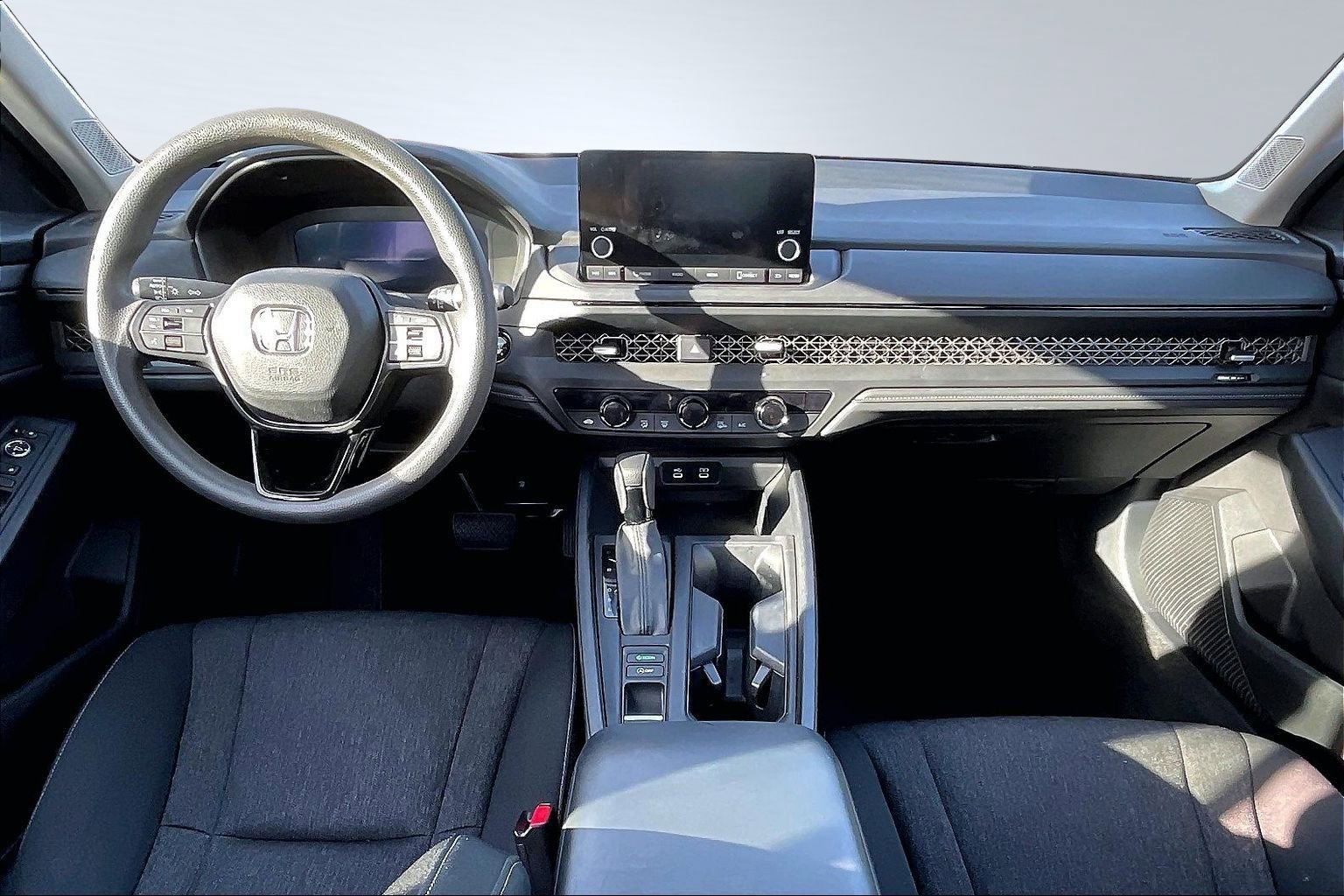 Used 2023 Honda Accord EX image 12