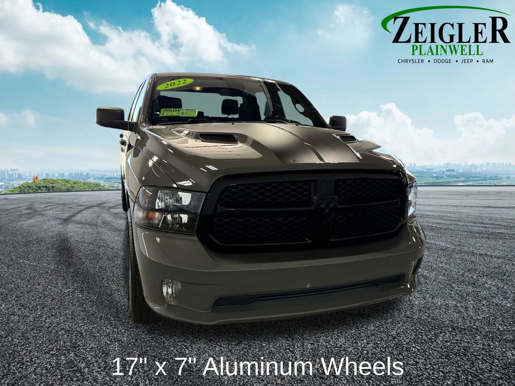 Used 2022 RAM 1500 Express w/ Ceramic Grey Express Package AWD/4WD image 8
