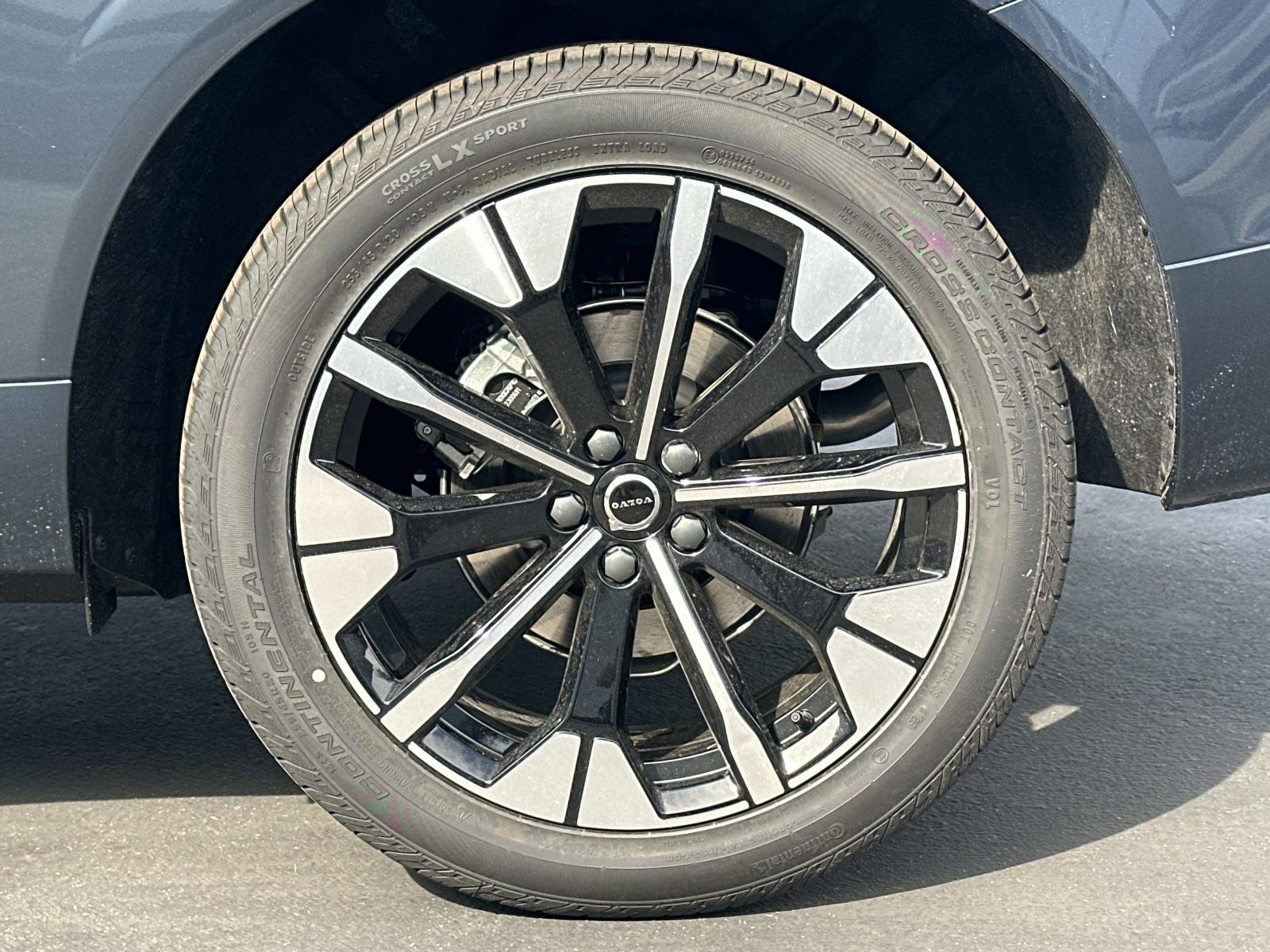 New 2026 Volvo XC60 B5 Plus w/ Climate Package AWD/4WD image 23