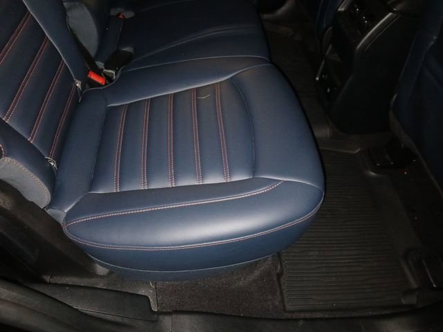 Used 2023 Ford Edge SEL w/ Sport Appearance Package image 44