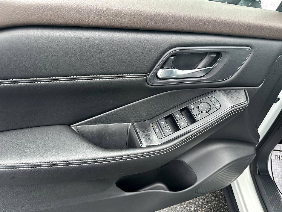 Certified 2023 Nissan Rogue SV w/ SV Premium Package image 20