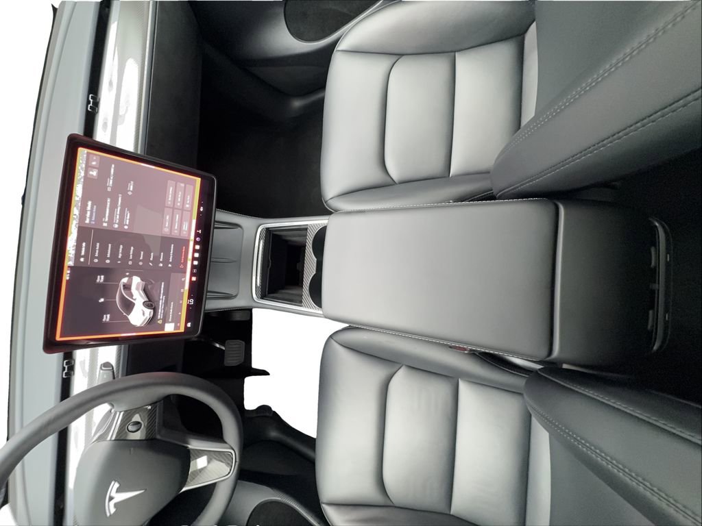 Used 2023 Tesla Model Y AWD image 33