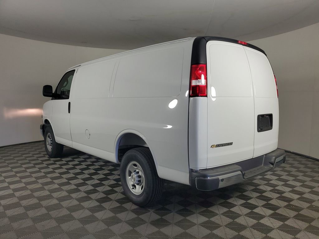 New 2026 Chevrolet Express 2500 w/ Driver Convenience Package RWD image 6