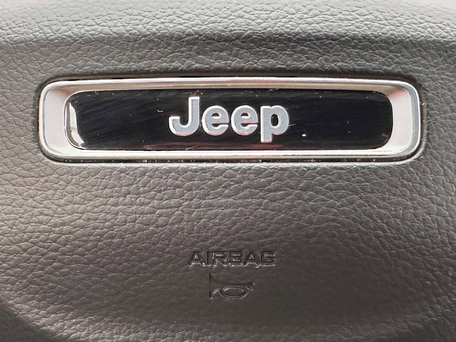 Used 2022 Jeep Grand Cherokee L Limited image 27