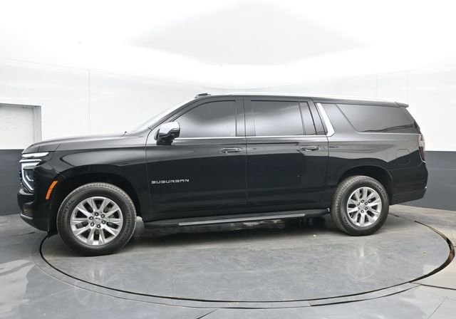 Used 2025 Chevrolet Suburban Premier AWD/4WD image 11